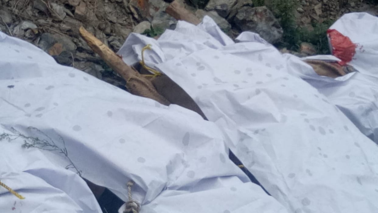 cisf inspector car fell into gorge at tiuni chakrata dehradun photos