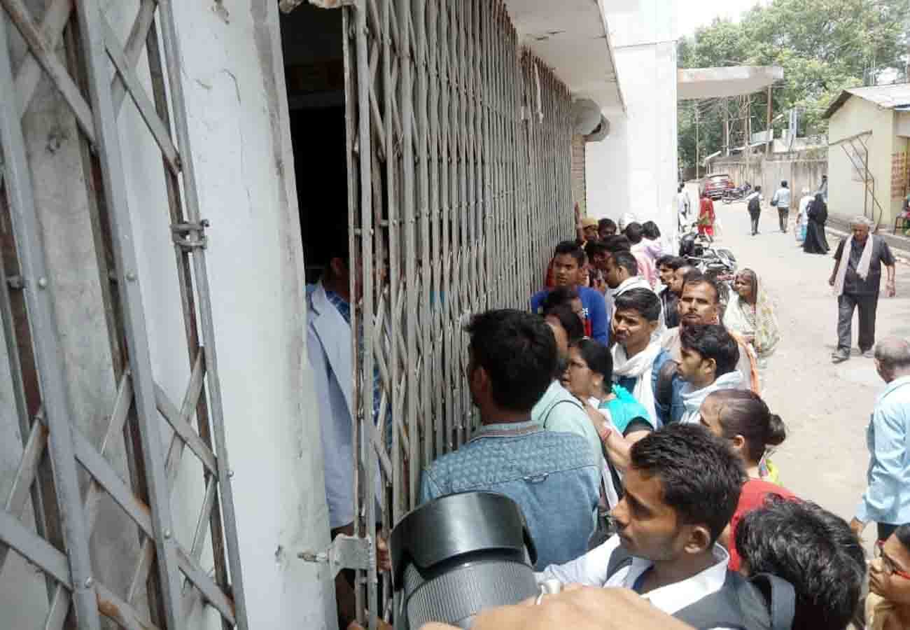 doctors on strike after bengal incident and rucks in kanpur