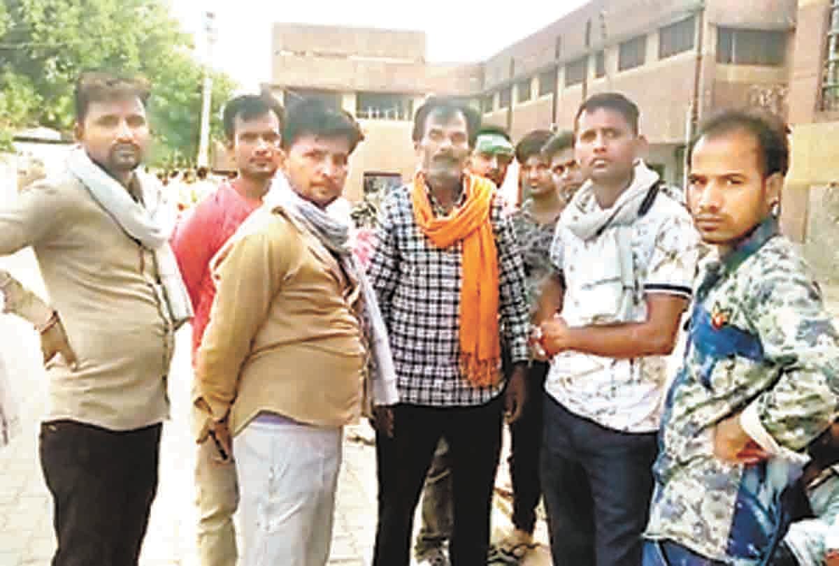 Pratapgarh: Doctor's carelessness leads to death of childbirth, ruckus