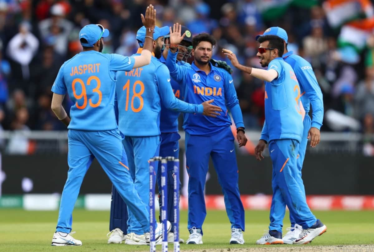 World Cup 2019: INDvPAK, Kuldeep Yadav bowled Babar Azam in his ball of the match