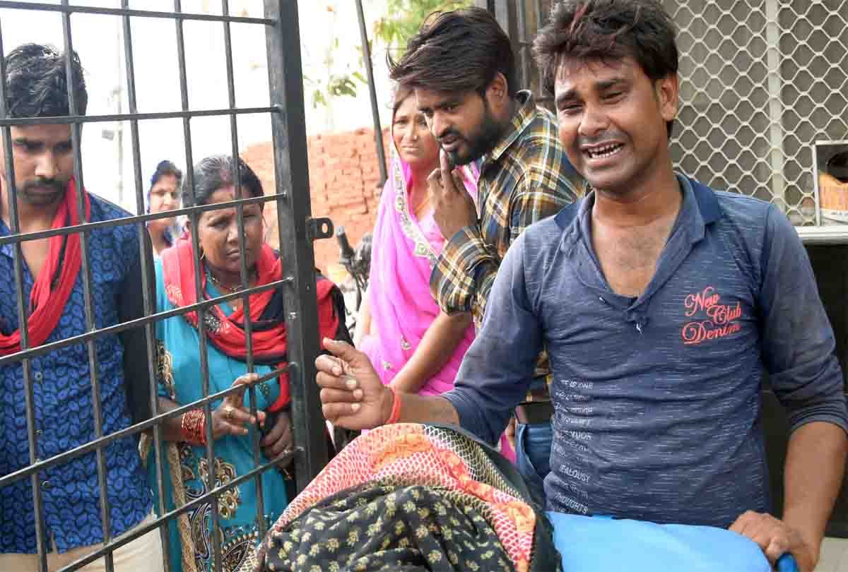 doctors on strike after bengal incident in kanpur