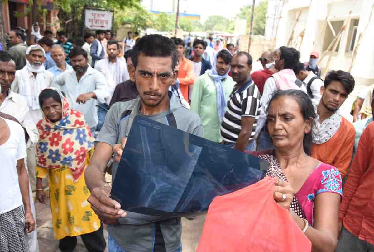 doctors on strike after bengal incident in kanpur