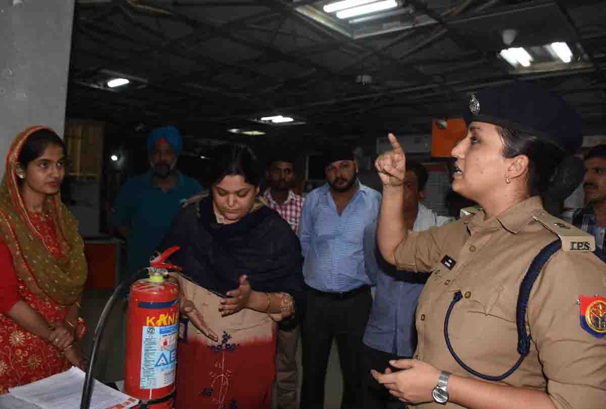 woman in police uniform with gun reached in bank