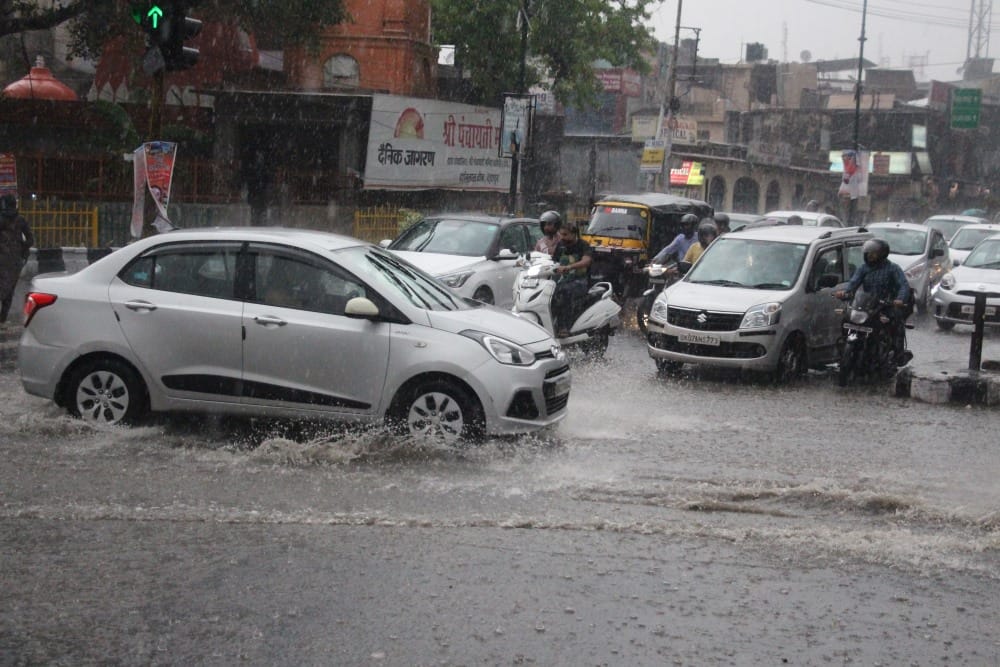 Bad Weather and Heavy rainfall Orange Alert in uttarakhand for next 24 hours