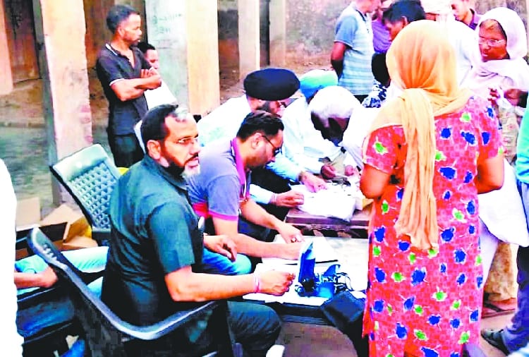 122 people of the same village sick in Patiala