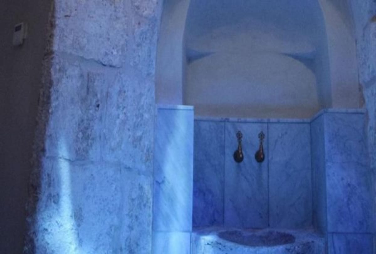 story of 700 years old spa in jeruselam