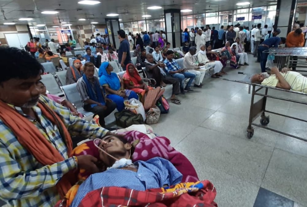 Doctors on strike in Lucknow because of attack on doctors in West Bengal.