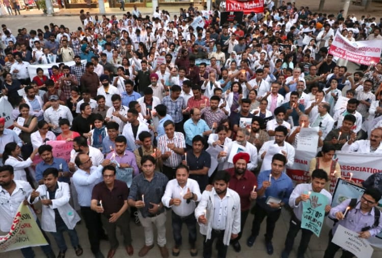 Doctors Strike Across the Country, PGI and GMCH 32 OPD Close