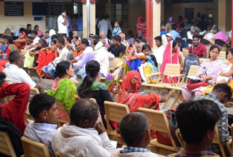 Varanasi: सरकारी अस्पतालों में सप्ताह में तीन दिन अल्ट्रासाउंड, बीएचयू में एमआरआई के लिए डेढ़ माह की वेटिंग
