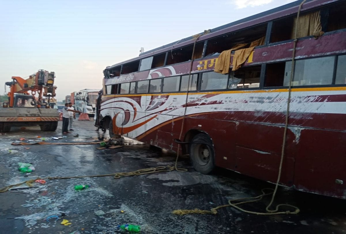 Accident on Kanpur Delhi Road in Firozabad Many Injured