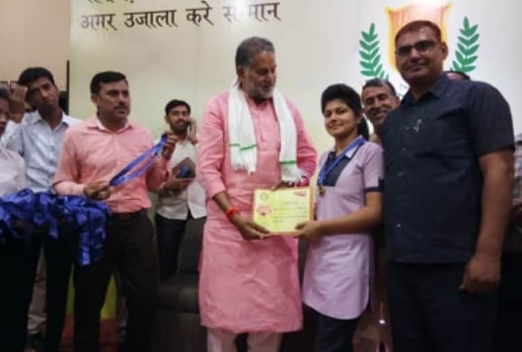 amar ujala bhavishya jyoti programme in narnaul of haryana to honour meritorious students