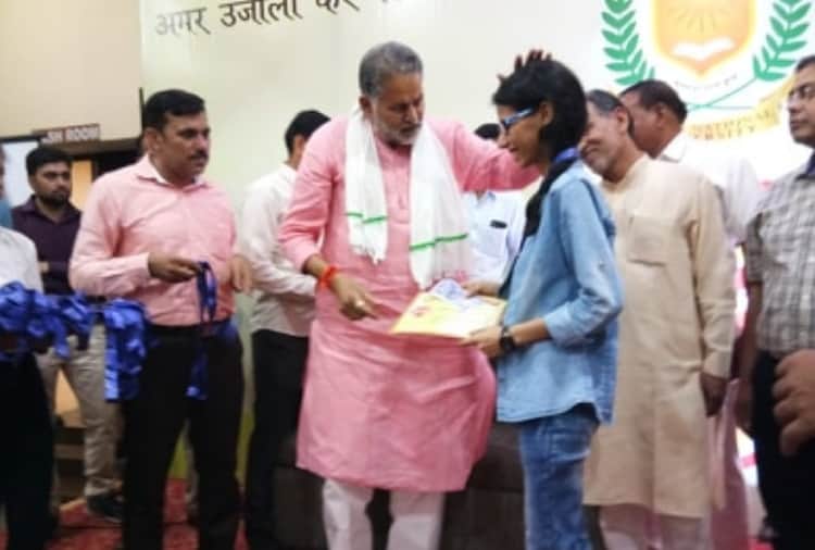amar ujala bhavishya jyoti programme in narnaul of haryana to honour meritorious students