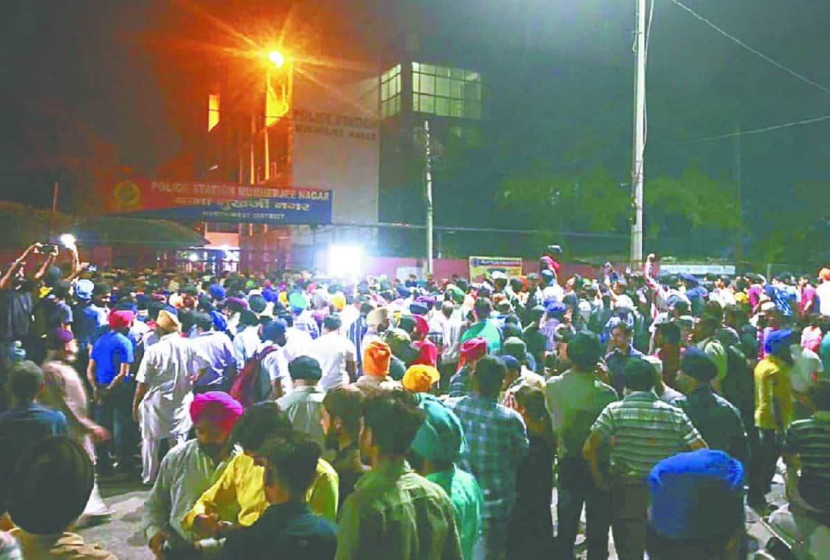 mukherjee nagar case tense atmosphere after Auto driver and his son brutally beating by delhi police