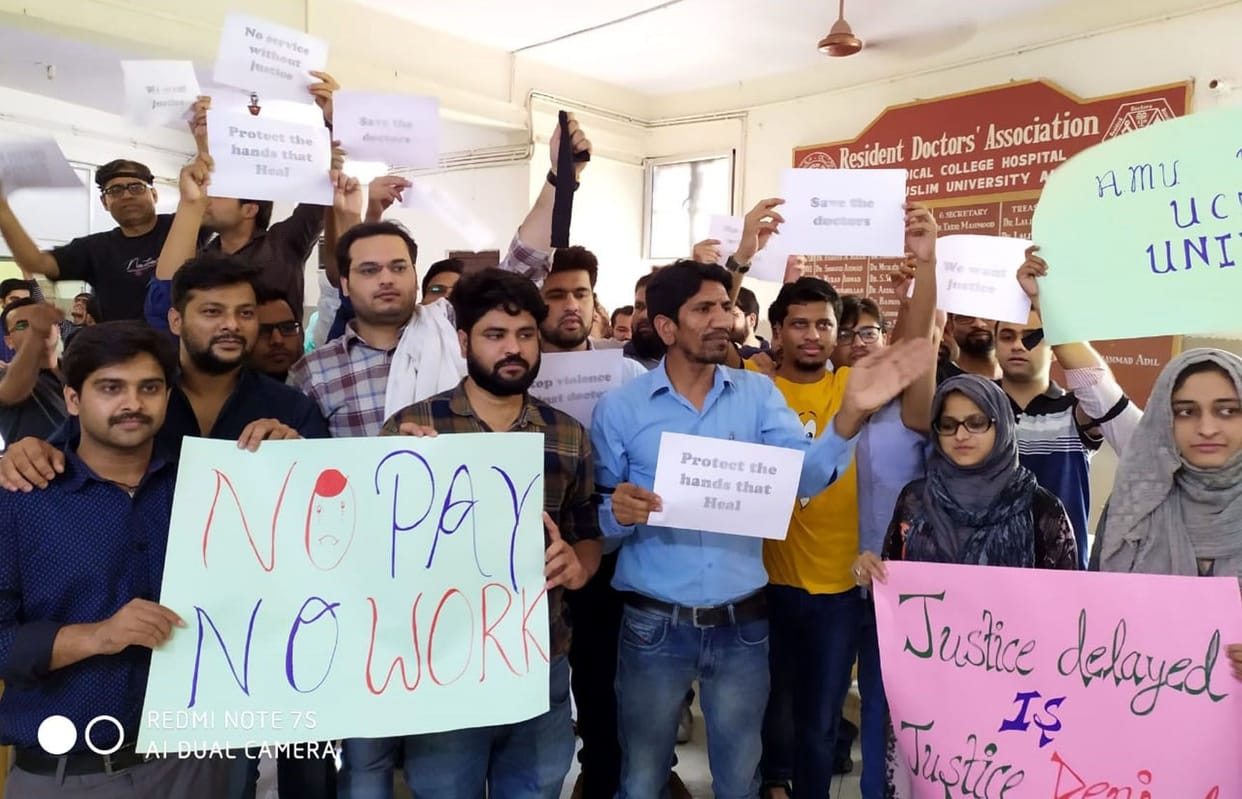 docters strike: two children death