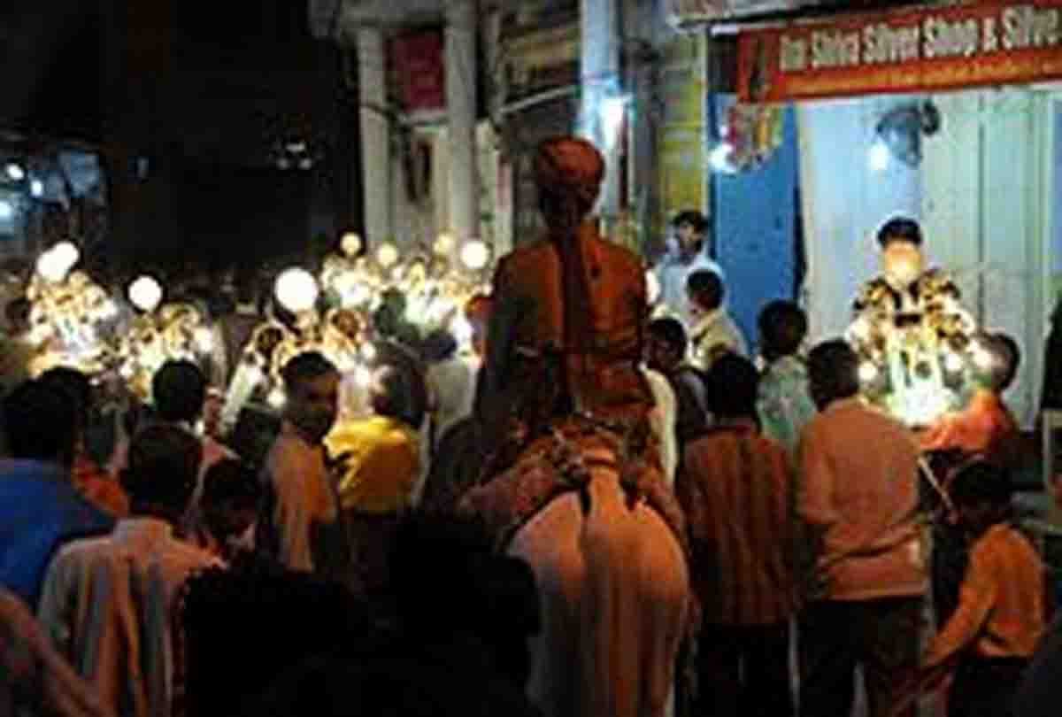 stone pelting in marriage for songs in up