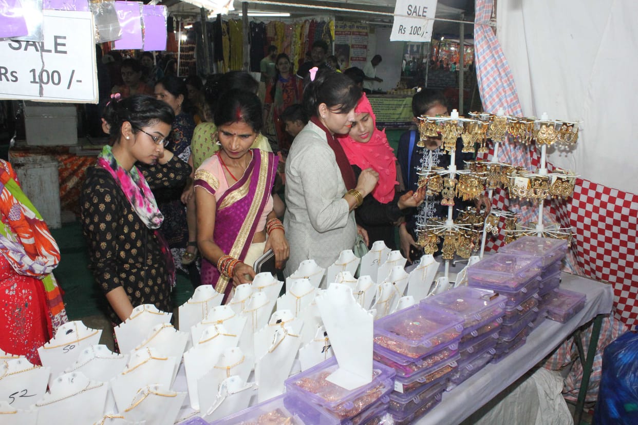 women purchese punjabi jwellery