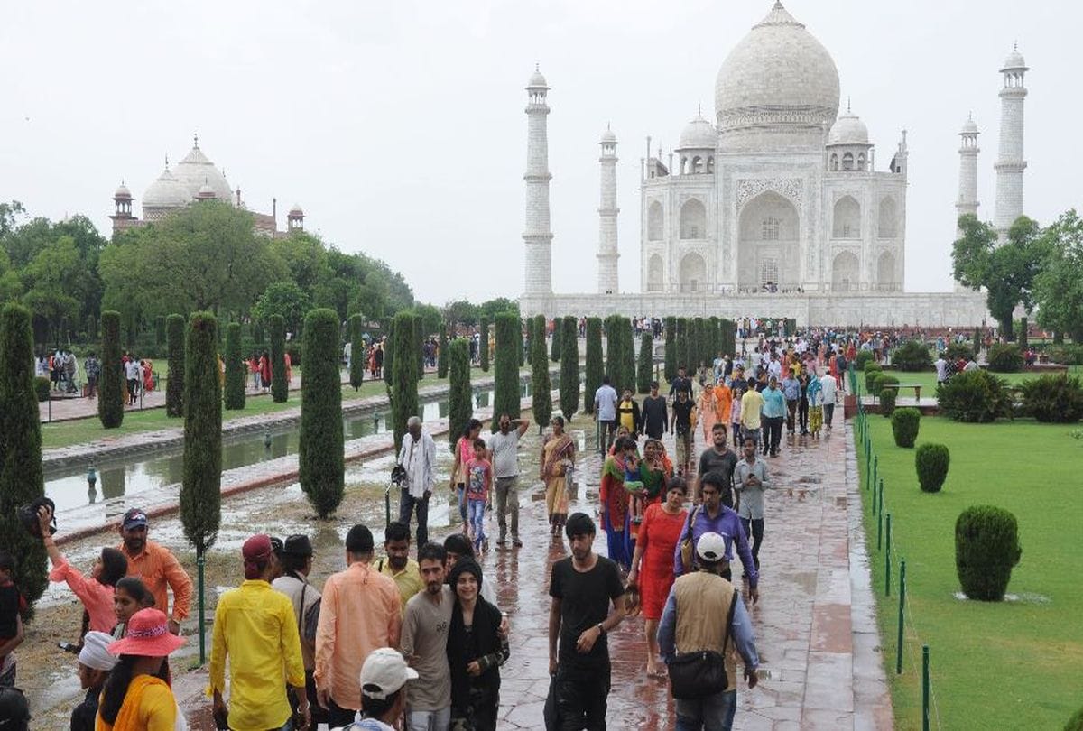 tourist will get Entry Free at Taj Mahal on 12 August Bakrid