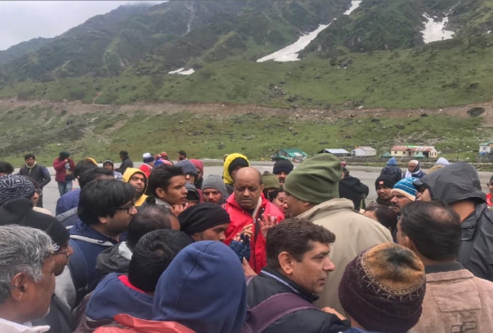 Mumbai pilgrim death in kedarnath dham due to heli service negligence