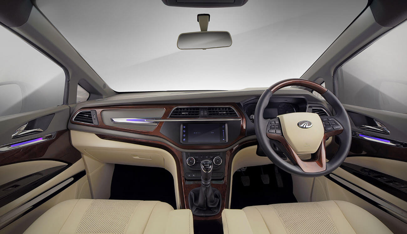 mahindra launched Mahindra Marazzo DC designs luxury edition SUPERIOR than 1.5 Cr Audi A8