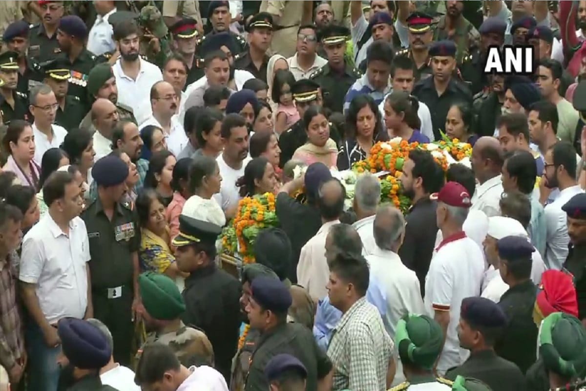 Martyr Major Ketan Sharma's funeral took place in Surajkund at Meerut