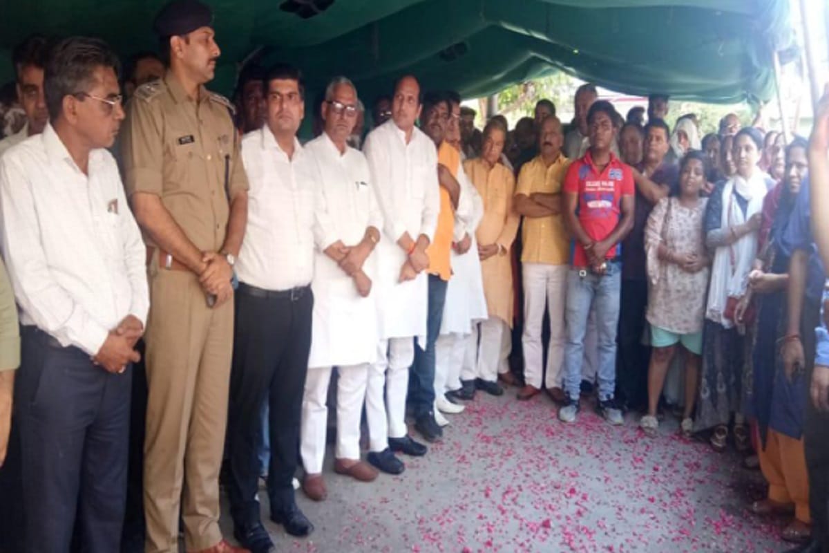 Martyr Major Ketan Sharma's funeral took place in Surajkund at Meerut