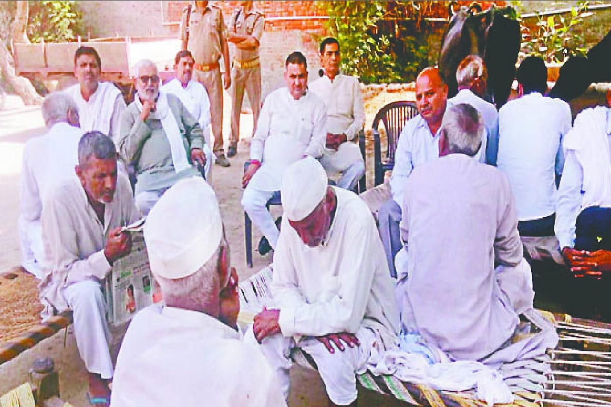 A man shot dead in panchayat at baghpat district and case registered against five accused