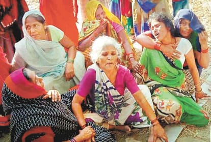 Pratapgarh: After cutting of hands and feet, put a dalit farmer in a stove and blow it alive