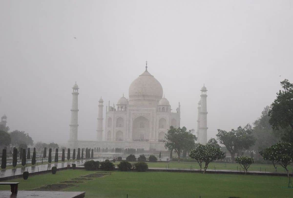 Tourists can see the beauty of Taj Mahal on Sharad Purnima 2019