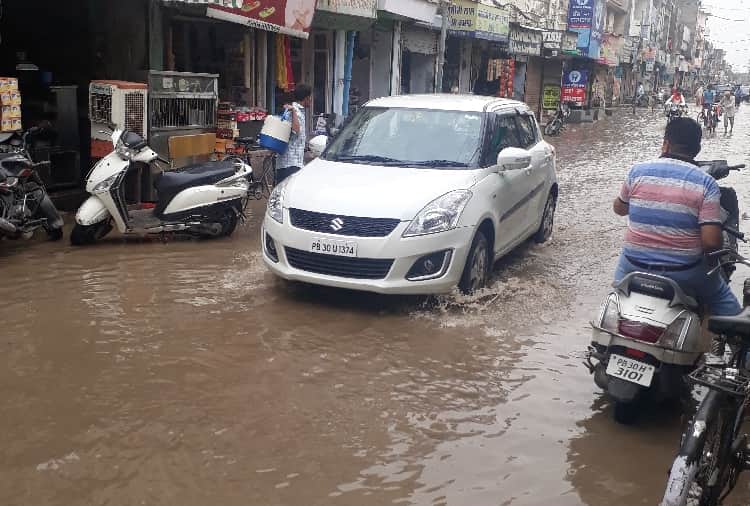 Weather Updates, Raining due to air cyclones in Punjab