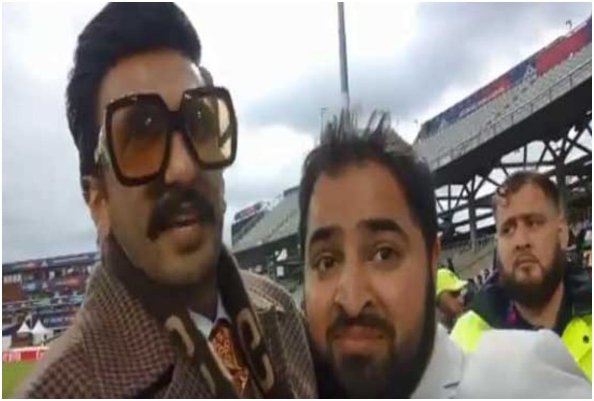 World Cup 2019: Ranveer Singh hugs a Pakistani fan after India win, says, Don't be disheartened