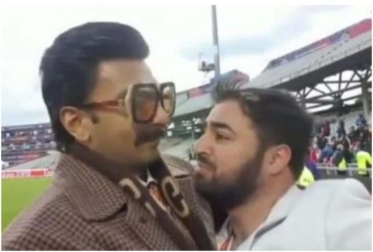 World Cup 2019: Ranveer Singh hugs a Pakistani fan after India win, says, Don't be disheartened