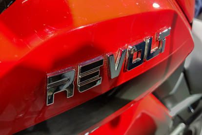 revolt rv 400 bookings to reopen on 21 october revolt rv400 booking online revolt rv400 km range