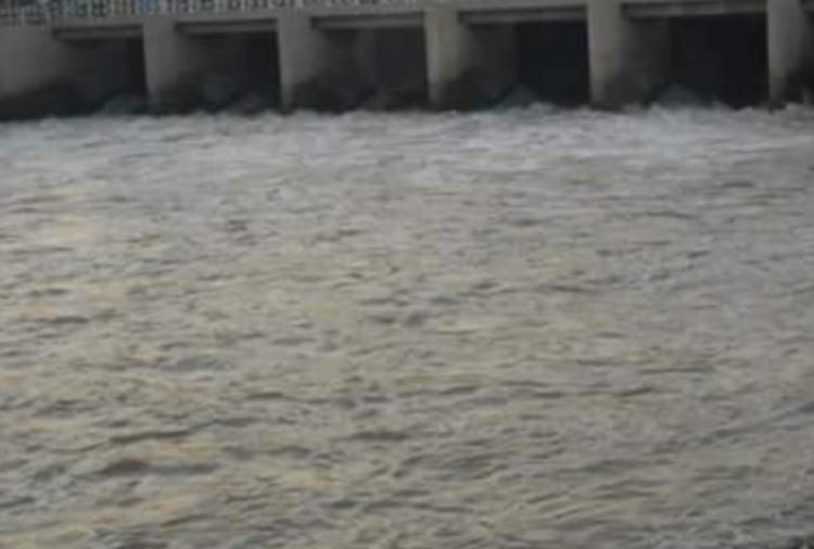 Pakistani Farmers Using Sutlej River Water for Farming, Hussainiwala Head, Harrike Head