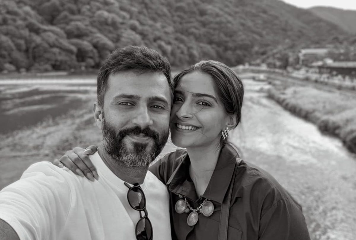 Bollywood actress Sonam Kapoor's house stolen
