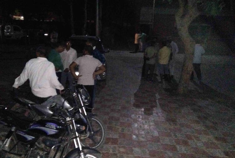Delhi Police constable and mistry died from Current in Mahendragarh