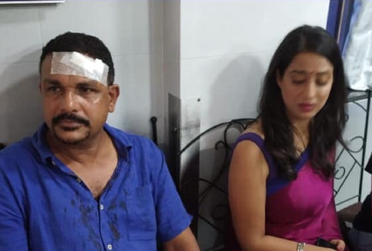 film director soham shah and actress mahie gill cinematographer attacked by goons during shoot