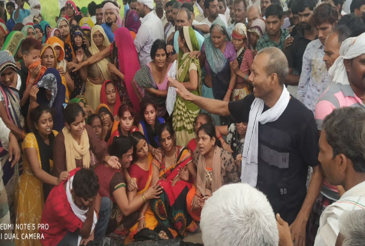whole family died of Madhya Pradesh Police Constable in road accident