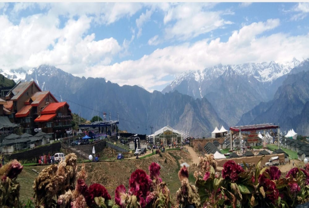 uttarakhand royal wedding tourist rush want to see 200 crore marriage