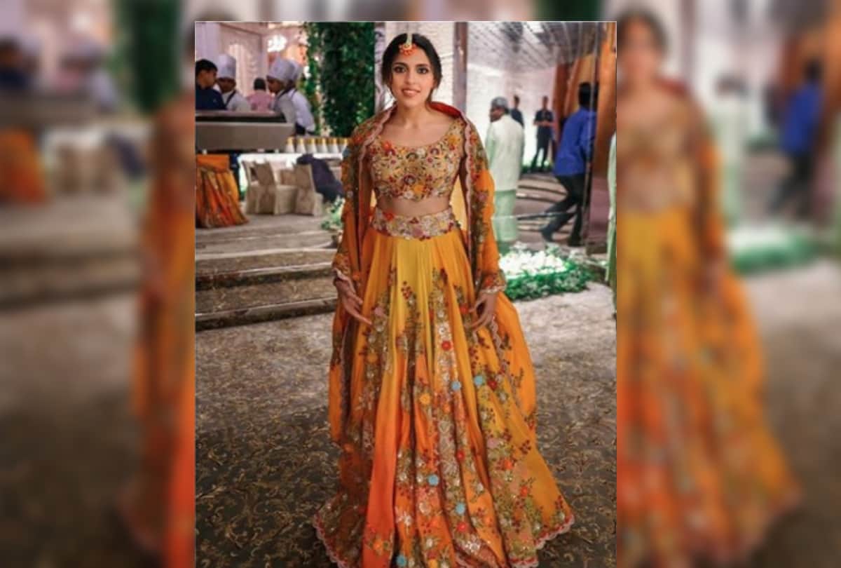Shloka Mehta looks drop dead gorgeous in floral yellow lehenga
