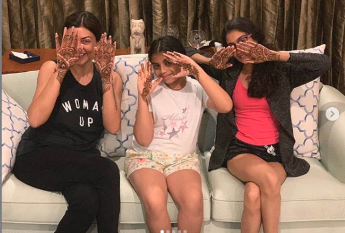 Singing Video of Sushmita Sen Boyfriend Rohman with Actress Daughter Renee is Viral on instagram