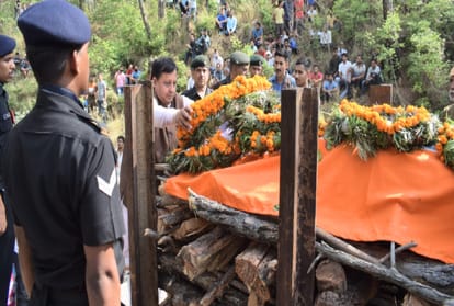 mortal remains of martyr anil jaswal reached una himachal