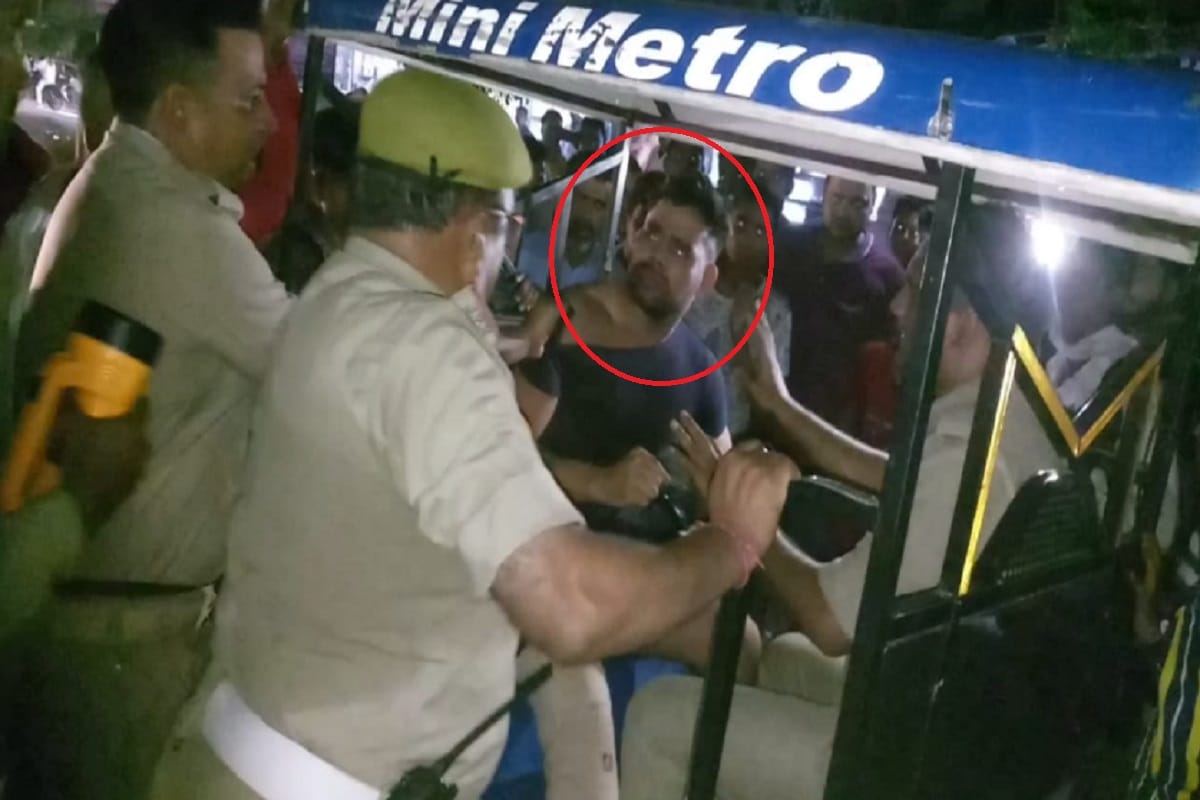 Two young men attacked on policemen in Baghpat at Uttar Pradesh