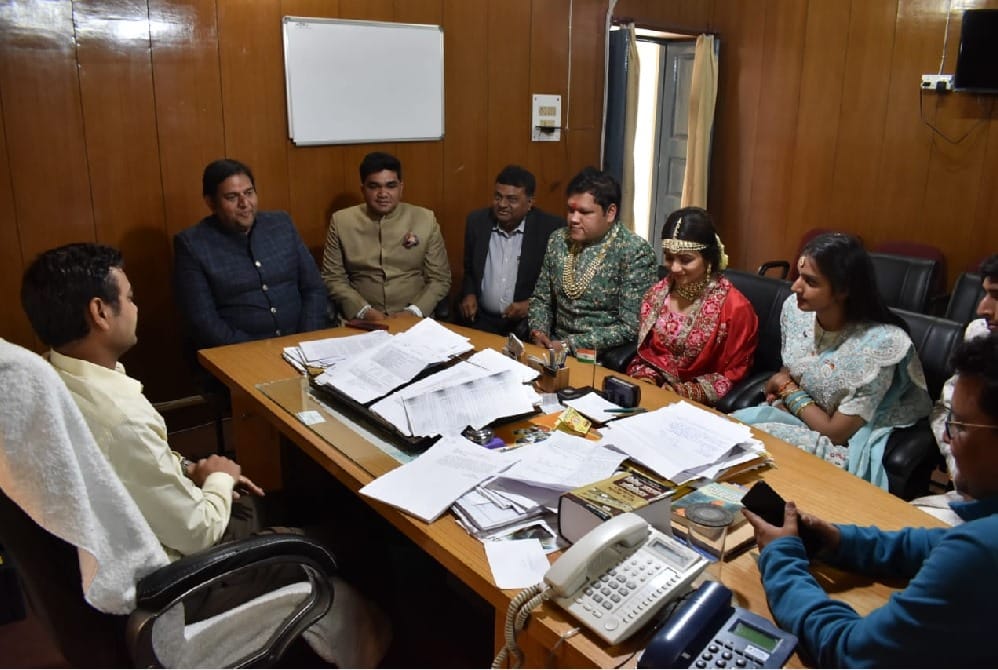 Auli shahi shadi: groom and bride done marriage registration After wedding ceremony