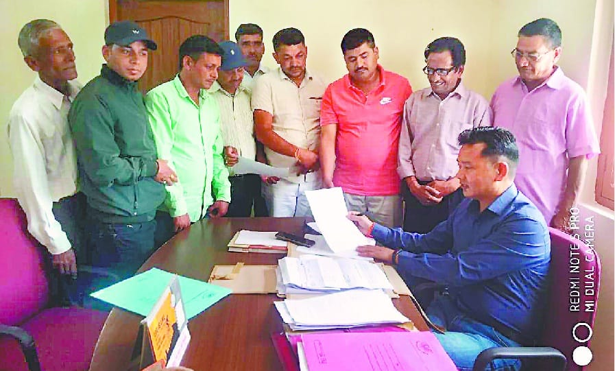 People protested against DDA