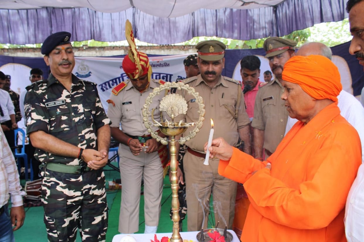 सुरक्षा के साथ जागरूक भी कर रहा एसएसबी