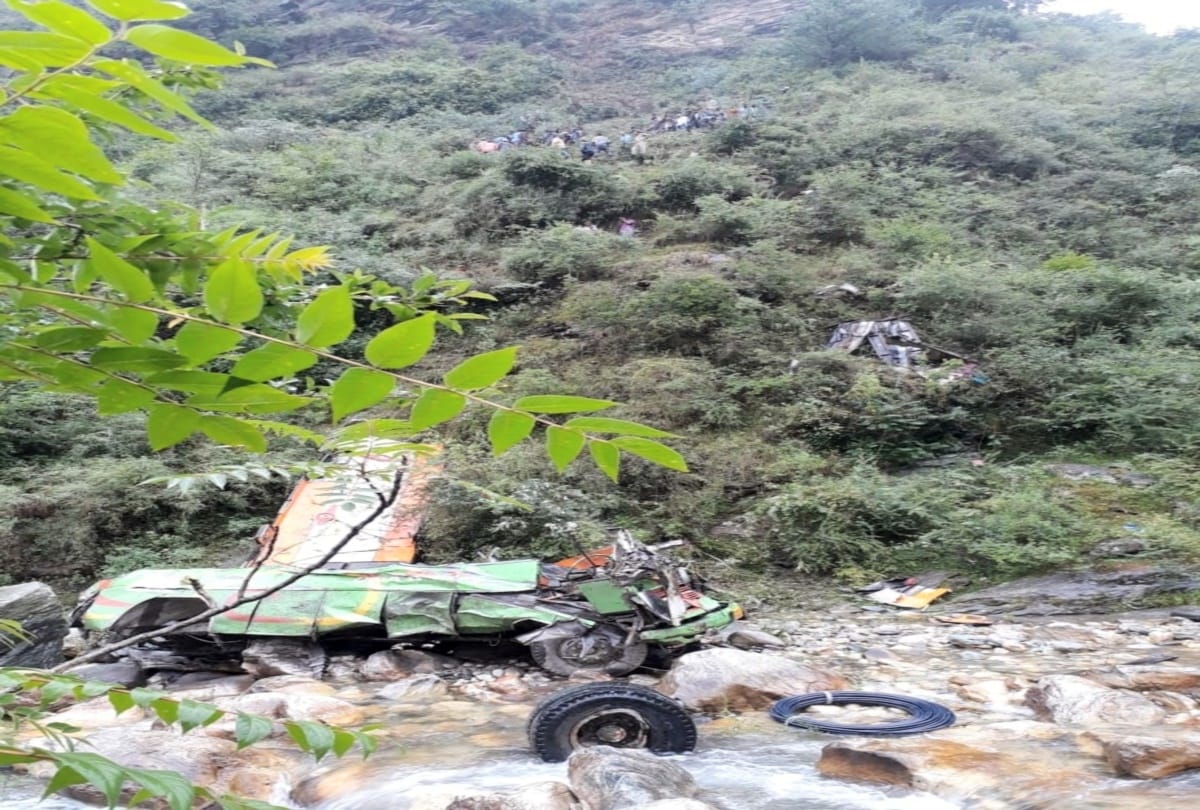10 students of one college died in banjar kullu bus accident