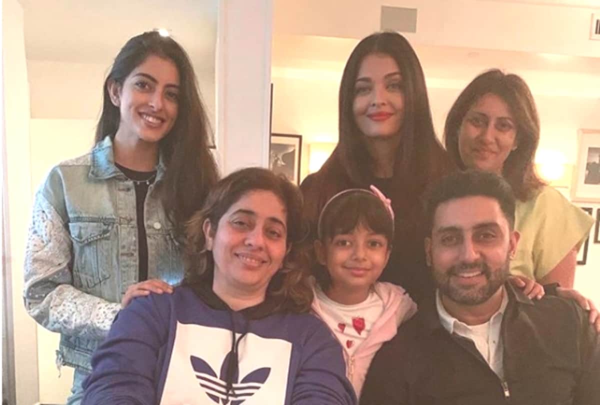 navya naveli nanda share a photo with aishwarya rai and abhishek bachchan