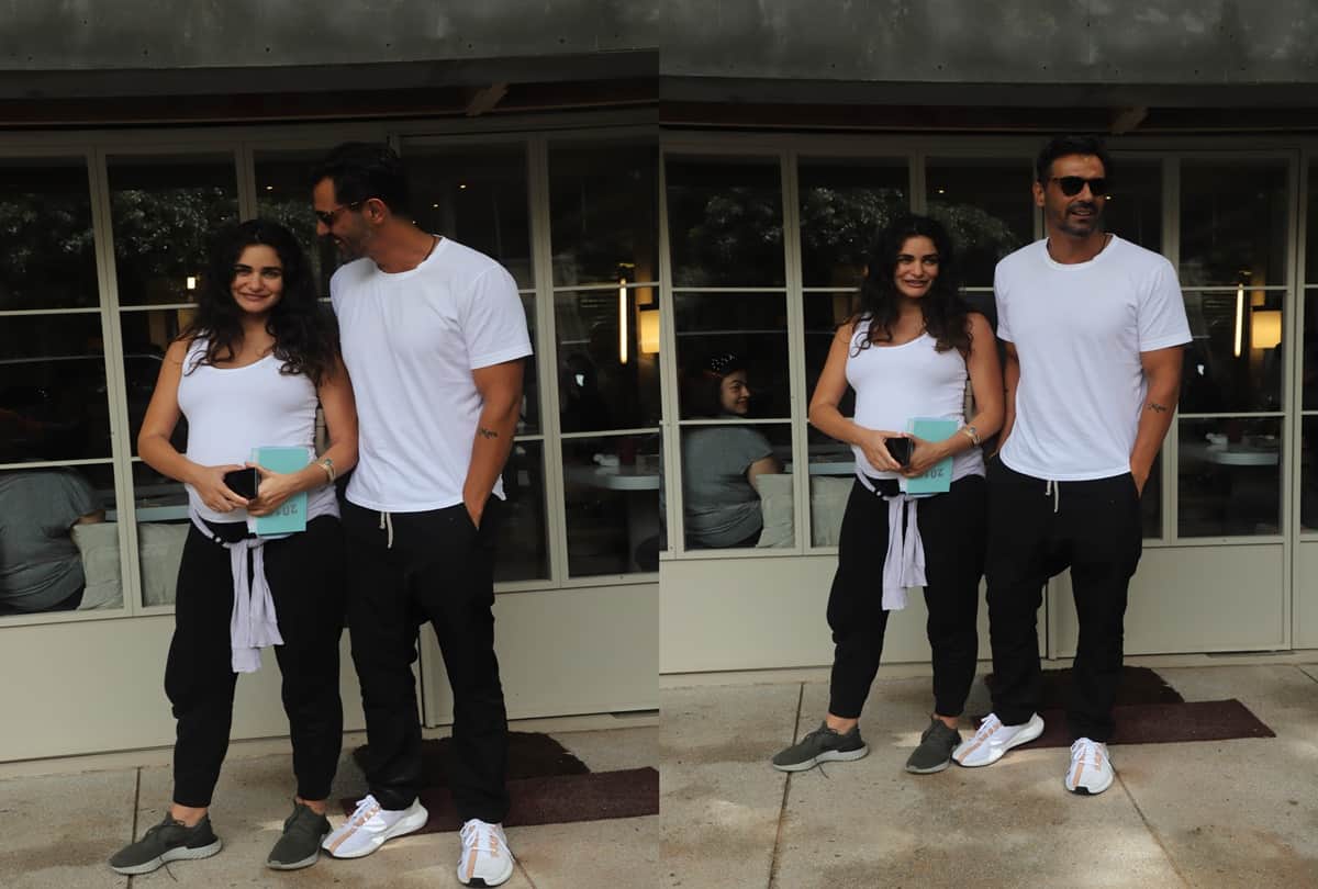 Arjun Rampal go twinning in BnW With Pregnant Gabriella Demetriades on lunch date