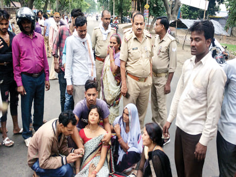 Youth's death by a collision of a van
