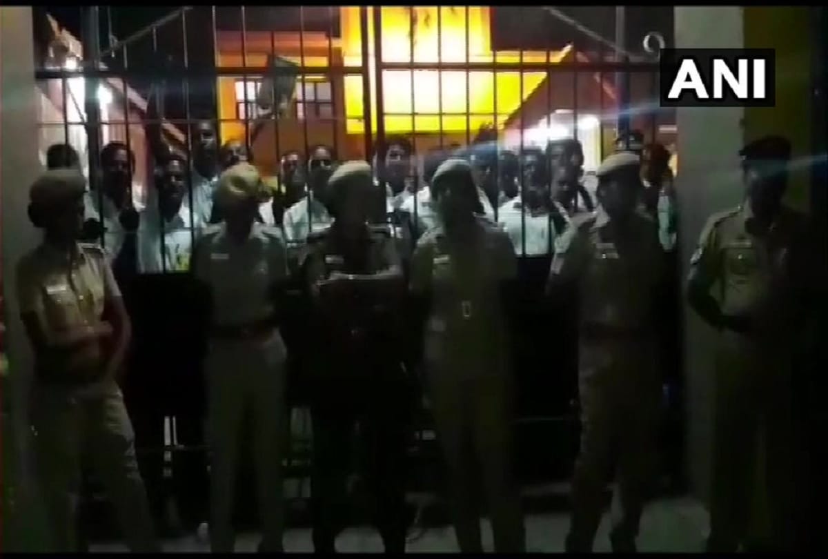 TamilNadu : Coimbatore Police Have released the 700 DMK workers who were detained